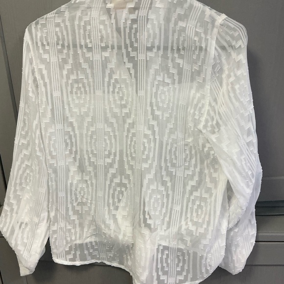 Ruby Rd. White Textured Button-Down Shirt - Picture 2 of 3